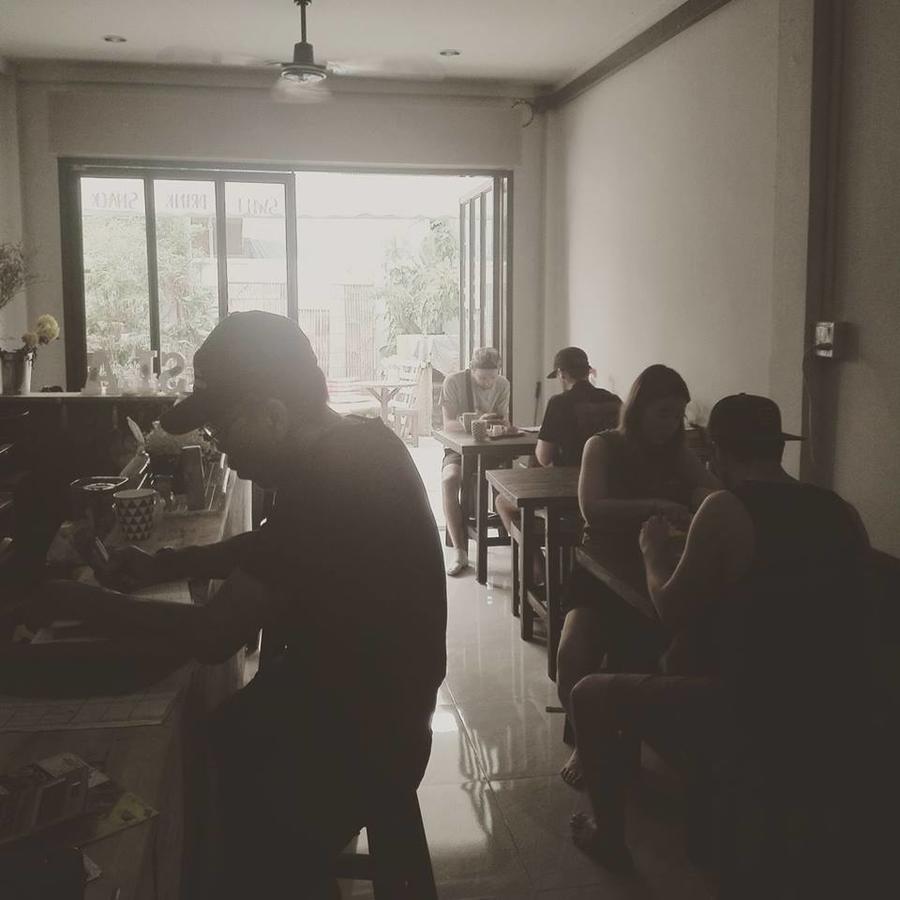 Sla Bar N'Bed Hostel Bangkok Kültér fotó