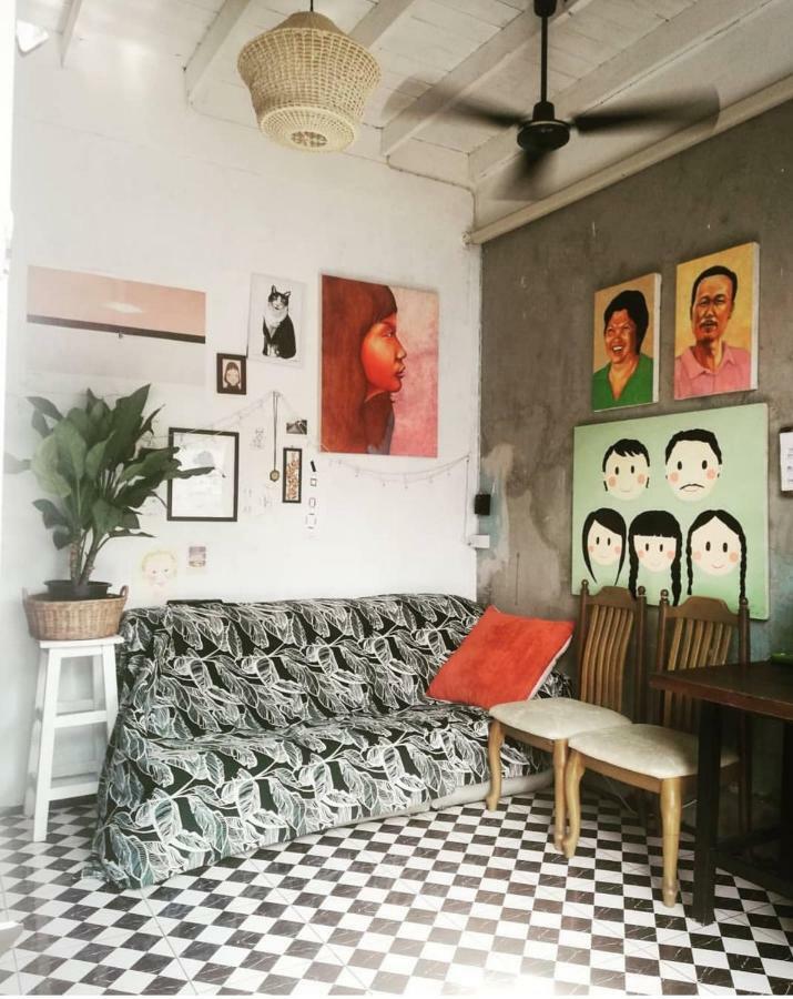 Sla Bar N'Bed Hostel Bangkok Kültér fotó